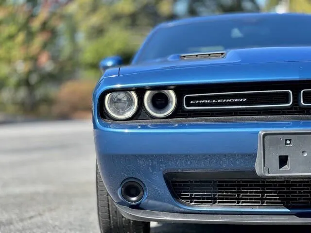 2021 Dodge Challenger SXT